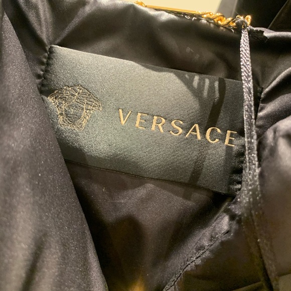 VERSACE DOWN JACKET - Picture 7 of 9